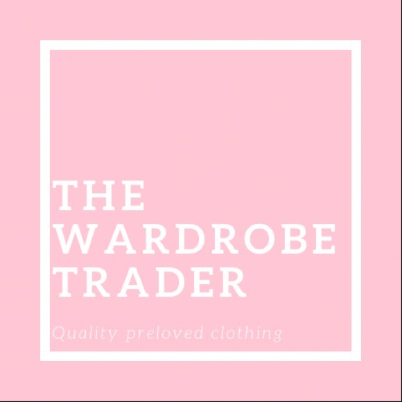 Meet your Posher, Emily - Picture 2 of 4